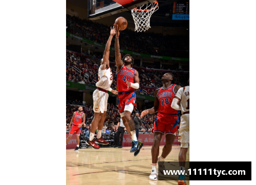 NBA精彩瞬间：深度解析球队策略与球员表现